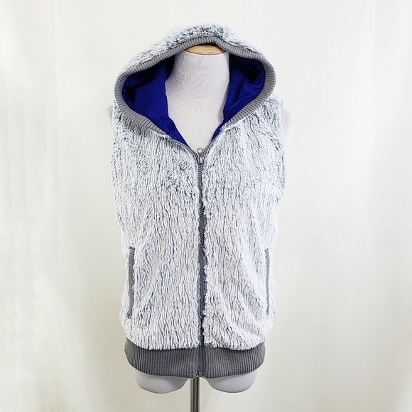 Patagonia Conejo Fleece Vest Gray Faux Fur blue lining size small - Picture 1 of 6